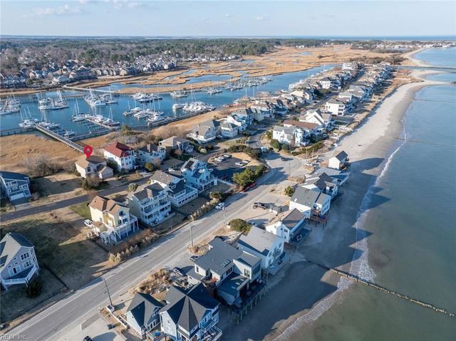 10 Channel LN, Hampton, VA 23664