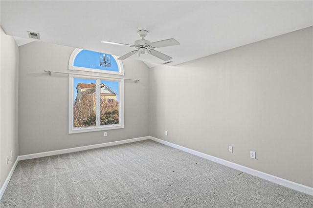 10 Channel LN, Hampton, VA 23664