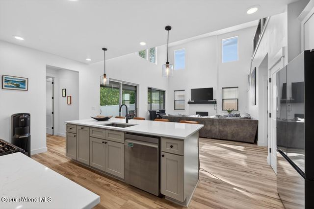 1814 HERRING AVE, Sandpoint, ID 83864