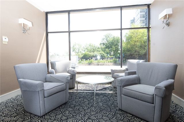 12550 Lake Avenue 810, Lakewood, OH 44107