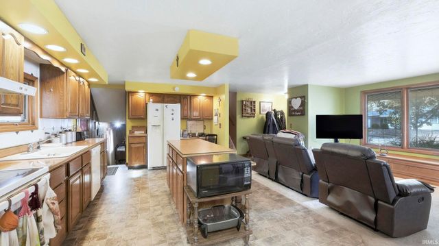1711 Saint Louis Avenue, Fort Wayne, IN 46819