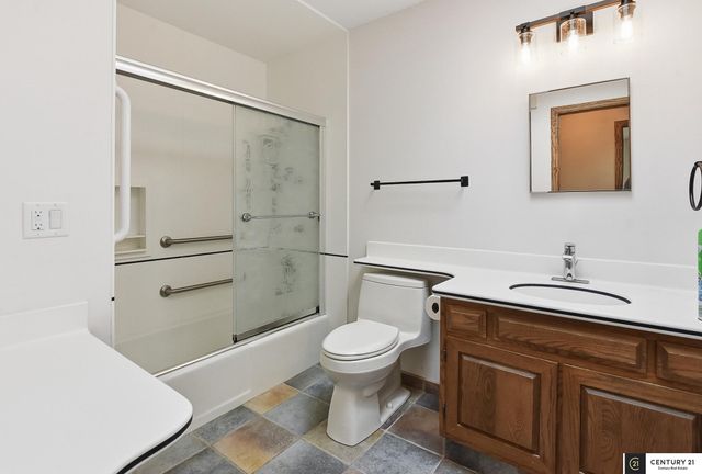 408 Kountze Memorial Drive, Bellevue, NE 68005