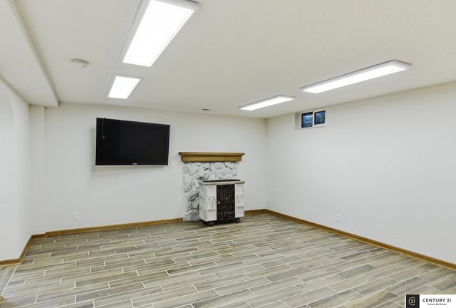 408 Kountze Memorial Drive, Bellevue, NE 68005