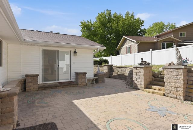 408 Kountze Memorial Drive, Bellevue, NE 68005