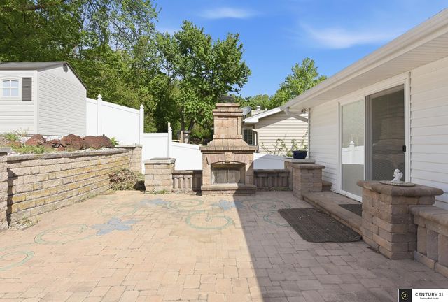 408 Kountze Memorial Drive, Bellevue, NE 68005