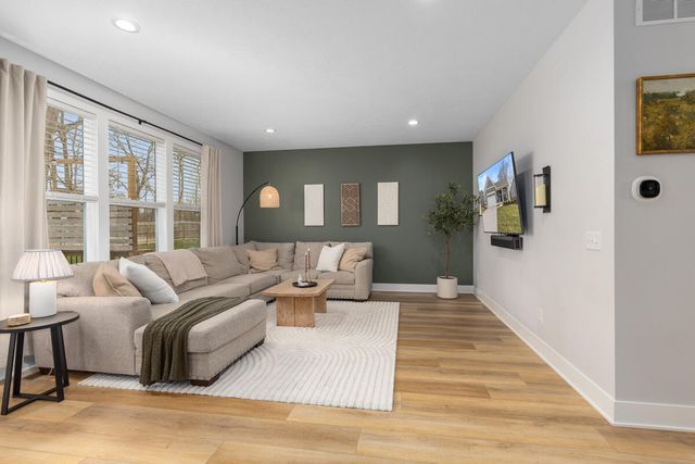 1643 Mulligan Drive Sw, City Of Wyoming, MI 49519