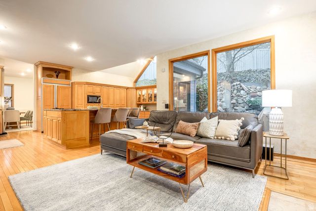 4755 S MOUNTAIN LN, Millcreek, UT 84124