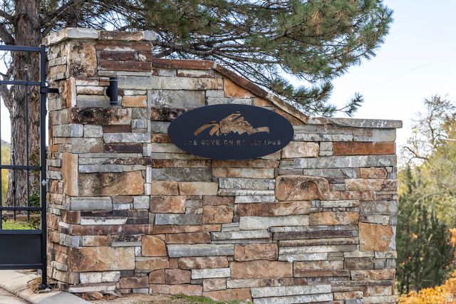 4755 S MOUNTAIN LN, Millcreek, UT 84124