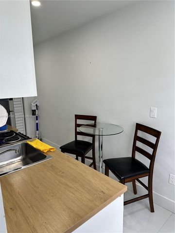 11631 SW 179th Ter, Miami, FL 33157