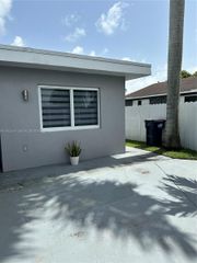 11631 SW 179th Ter, Miami, FL 33157