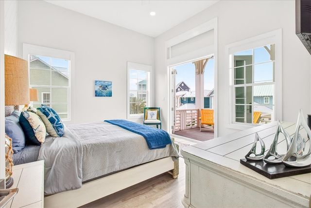 167 Sunrise Ave, Port Aransas, TX 78373