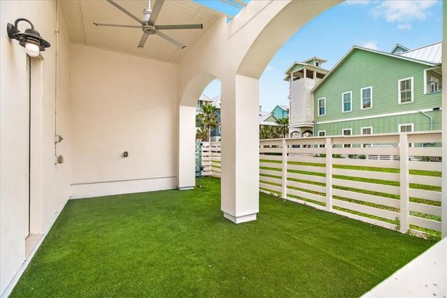 167 Sunrise Ave, Port Aransas, TX 78373