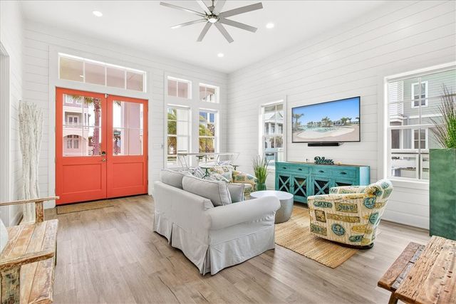 167 Sunrise Ave, Port Aransas, TX 78373