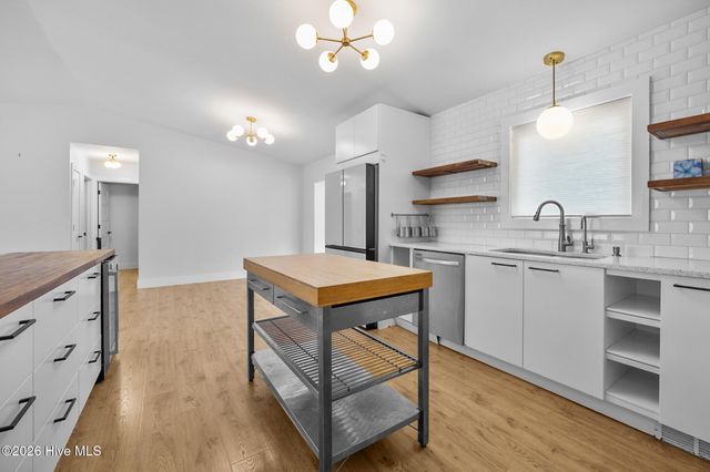 109 Pinewood Drive, Newport, NC 28570