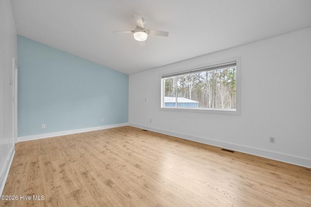 109 Pinewood Drive, Newport, NC 28570