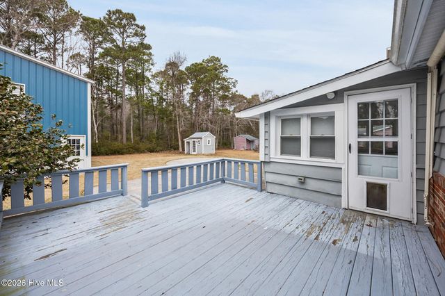 109 Pinewood Drive, Newport, NC 28570