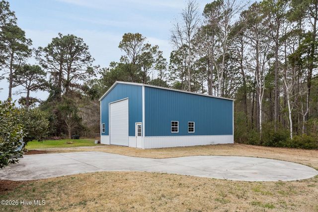 109 Pinewood Drive, Newport, NC 28570