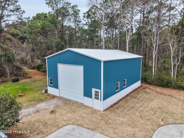 109 Pinewood Drive, Newport, NC 28570