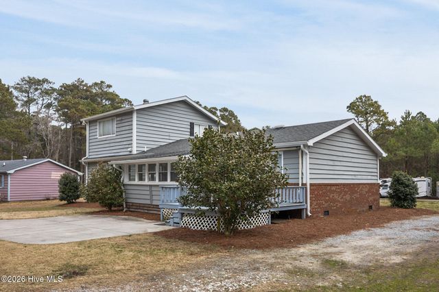 109 Pinewood Drive, Newport, NC 28570
