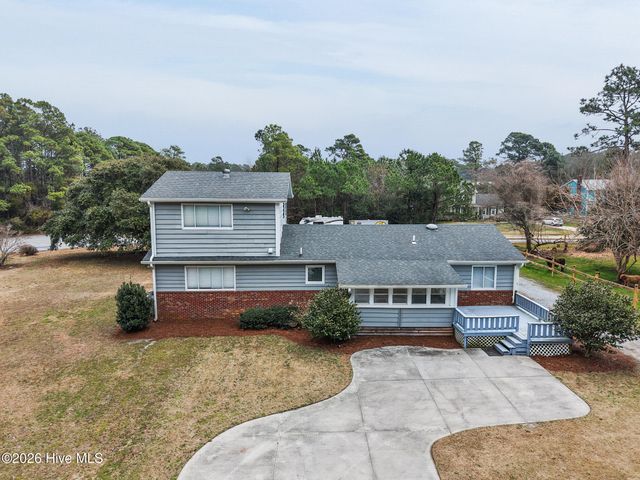 109 Pinewood Drive, Newport, NC 28570