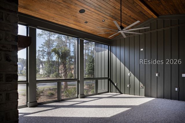 26 Lyonia St, Bluffton, SC 29910