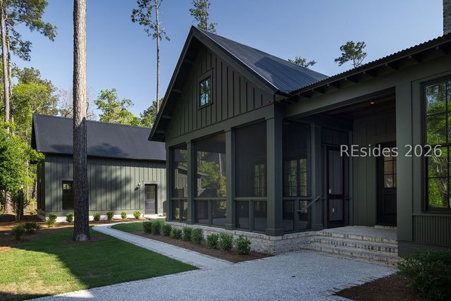 26 Lyonia St, Bluffton, SC 29910