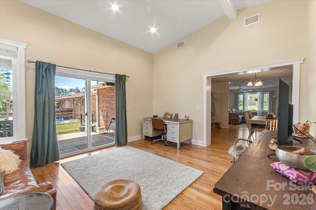 180 Fisher Road, Brevard, NC 28712