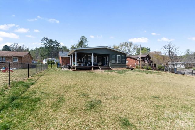 180 Fisher Road, Brevard, NC 28712