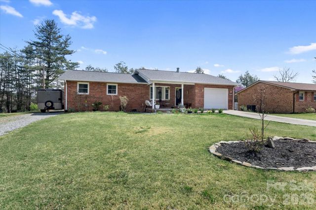 180 Fisher Road, Brevard, NC 28712
