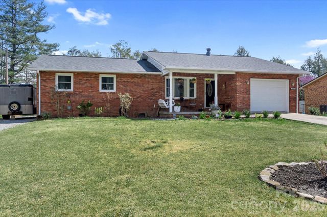 180 Fisher Road, Brevard, NC 28712