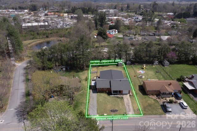 180 Fisher Road, Brevard, NC 28712