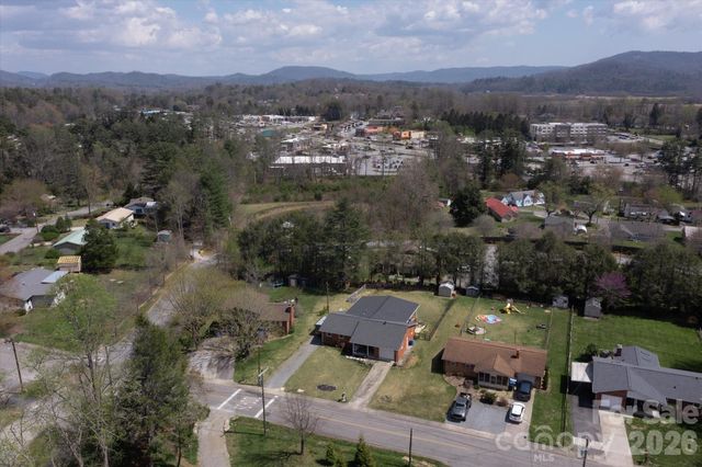 180 Fisher Road, Brevard, NC 28712