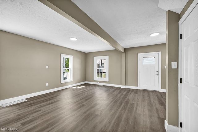 181 Spellman Court, Akron, OH 44305
