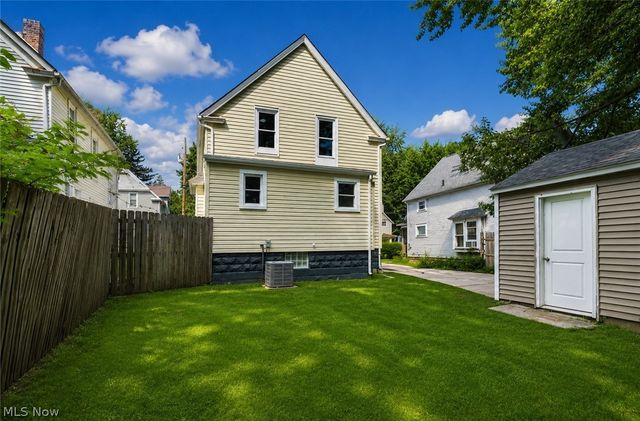 181 Spellman Court, Akron, OH 44305