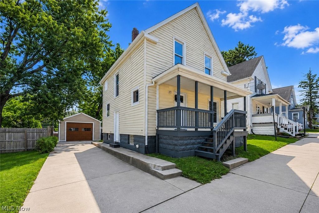 181 Spellman Court, Akron, OH 44305