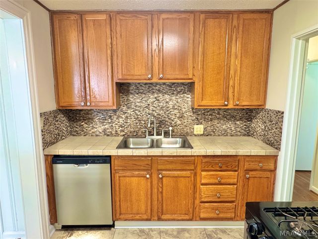 3556 Little John Drive, Montgomery, AL 36109