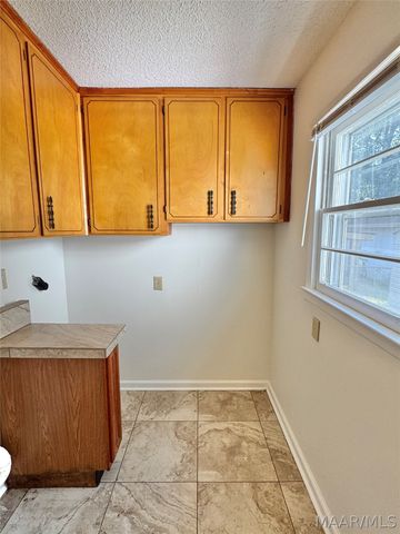 3556 Little John Drive, Montgomery, AL 36109