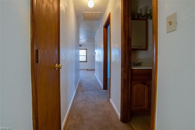 1009 Bethel Ave, Hampton, VA 23669