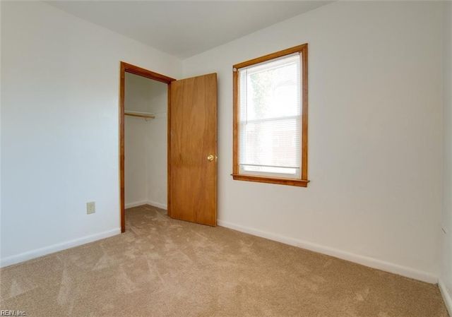 1009 Bethel Ave, Hampton, VA 23669