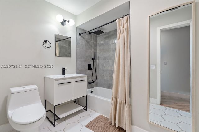 10650 NE 11th Ct, Miami Shores, FL 33138