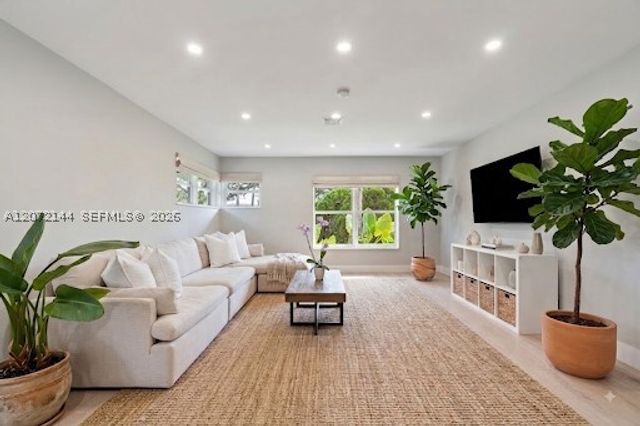 10650 NE 11th Ct, Miami Shores, FL 33138