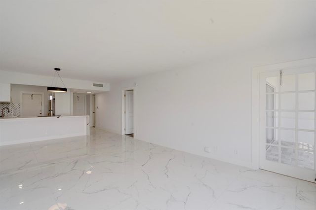 3050 N Palm Aire Drive 505, Pompano Beach, FL 33069
