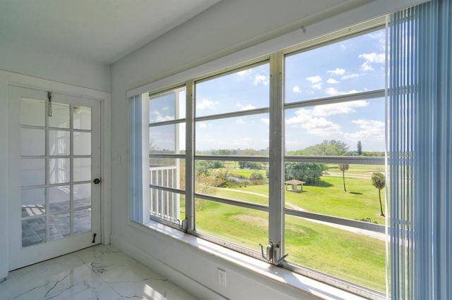 3050 N Palm Aire Drive 505, Pompano Beach, FL 33069