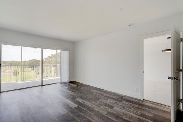 3050 N Palm Aire Drive 505, Pompano Beach, FL 33069