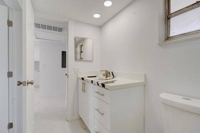 3050 N Palm Aire Drive 505, Pompano Beach, FL 33069