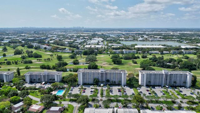 3050 N Palm Aire Drive 505, Pompano Beach, FL 33069