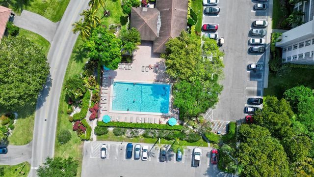 3050 N Palm Aire Drive 505, Pompano Beach, FL 33069