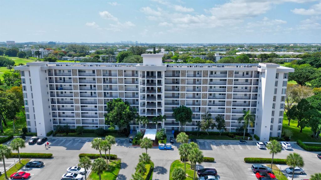 3050 N Palm Aire Drive 505, Pompano Beach, FL 33069