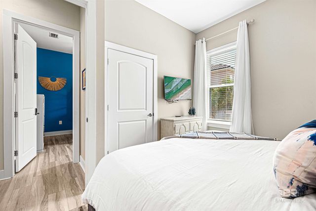 3214 Dolphin Drive, Gulf Shores, AL 36542