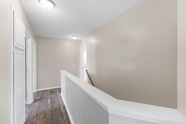 837 Summer Pines Circle, Hudson, WI 54016